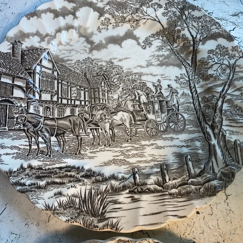 2 Myott Staffordshire Ware Royal Mail 10” Dinner Plates